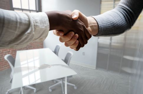 Recrutement sans CV : misez sur le talent ! Recrutement sans CV : misez sur le talent !